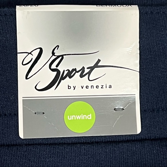 Lane Bryant Womens Shorts Size 26/28 V Sport Unwind Stretch - Picture 5 of 5